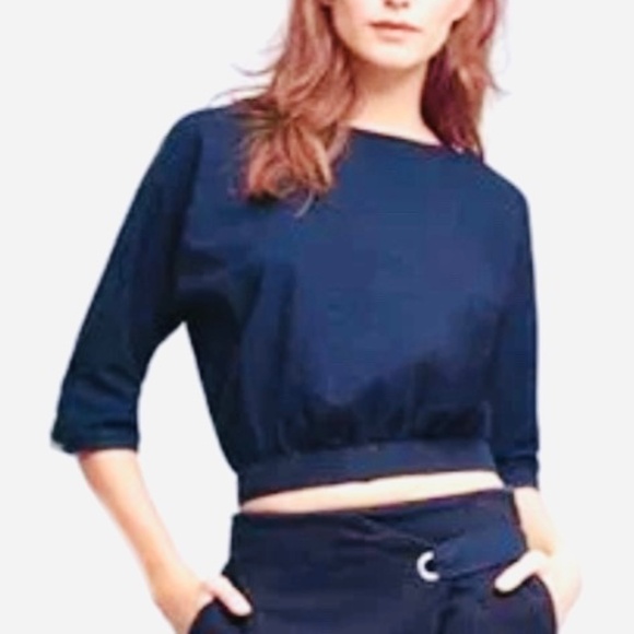 AG Crop Top with Open Back - Picture 1 of 12